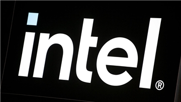 Der Chip-Riese Intel wird vom Schrumpfen des PC-Marktes schwer erwischt und schwächelt auch im Geschäft mit Rechenzentren.