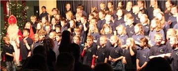 Der Chor der Gosekamp-Grundschule beeindruckt das Publikum bei zwei Konzerten.