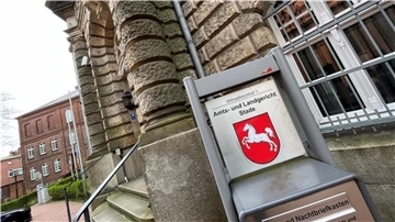 Der Clan-Prozess in Stade wurde fortgesetzt. Am 16. Prozesstag erhob ein Bruder des Angeklagten schwere Vorwürfe gegen die Familie des Opfers und ihre weitläufige Verwandtschaft. 