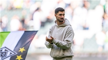 Der derzeit verletzte Tim Kleindienst hat seinen Vertrag in Gladbach vorzeitig verlängert. (Archivbild) 