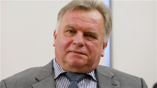 Ex-Bundesverkehrsminister Krause wegen Betruges vor Gericht Der ehemalige Bundesverkehrsminister Günther Krause muss sich vor Gericht verantworten.