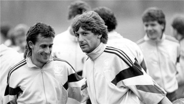 Der ehemalige Fußball-Nationalspieler Frank Mill ist tot.