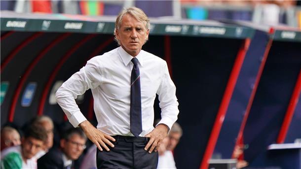 Ex-Europacupsieger Sampdoria steigt erstmals in 3. Liga ab Der ehemalige italienische Nationaltrainer Roberto Mancini prägte als Spieler die erfolgreiche Ära von Sampdoria Genua maßgeblich mit. Jetzt steigt der Verein in die 3. Liga ab.