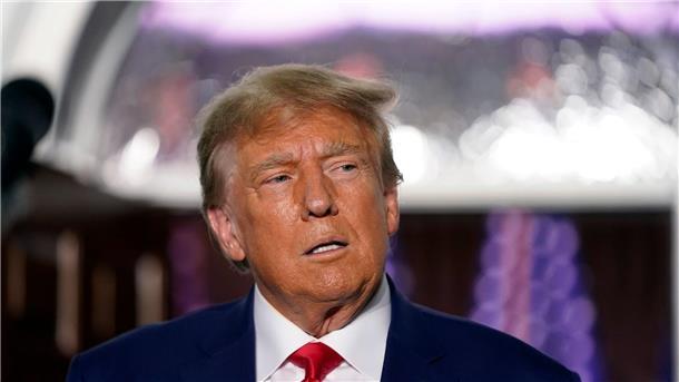 Der ehemalige US-Präsident Donald Trump ist in weiteren Punkten angeklagt worden.