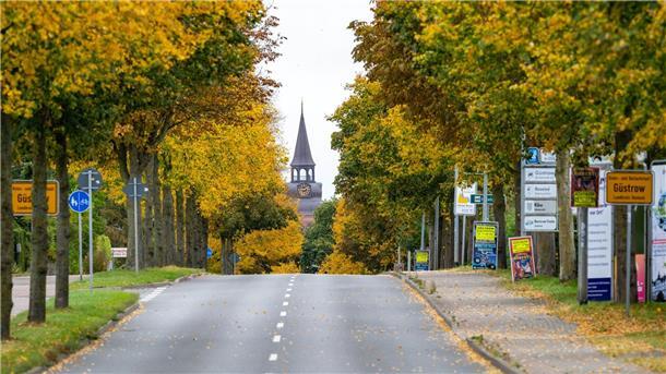Der Einsatz konzentriert sich am Sonntag auf den Bereich Güstrow.