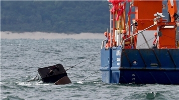 Der Einsatz von Schleppnetzen in der Fischerei verursacht laut einer Studie wohl hohe Schäden. (Archivfoto)
