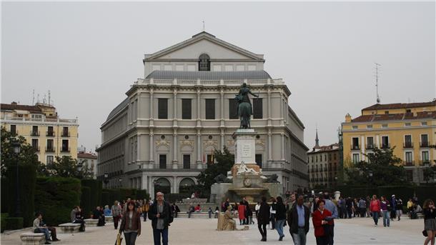 Der Einsturz geschah unweit der Madrider Oper. (Archivfoto)