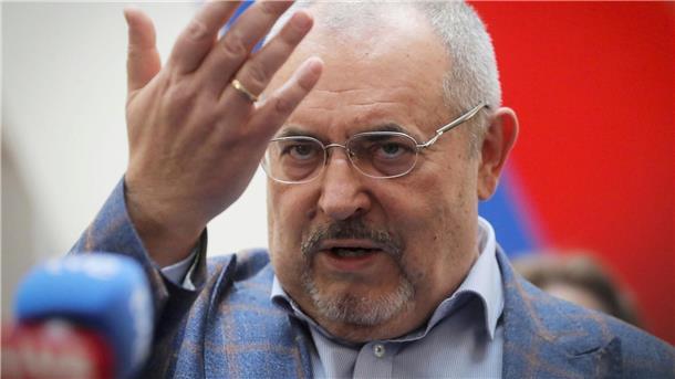 Russland: Nadeschdin droht das Aus bei Präsidentenwahl Der einzige Präsidentschaftsbewerber, der offen gegen den Angriffskrieg gegen die Ukraine auftritt: Boris Nadeschdin.