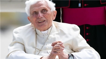 Der emeritierte Papst Benedikt XVI. ist nach Auskunft des Vatikans „sehr krank“.
