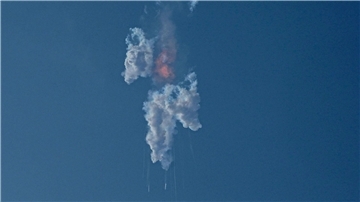 Der erste Testflug des bisher längsten jemals gebauten Raketensystems „Starship“ ist wenige Minuten nach dem Start mit einem ungeplanten Auseinanderbrechen zu Ende gegangen.