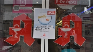 Der Fachkräftemangel macht sich bei immer mehr Apotheken bemerkbar. Eine Apothekerin aus Tarmstedt spürt nun ganz besonders die Folgen.