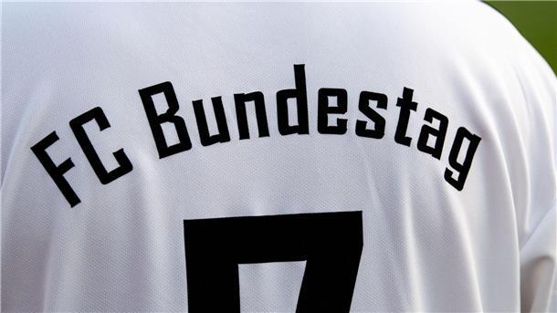 Der FC Bundestag ist die parteiübergreifende Fußballmannschaft im Deutschen Bundestag.