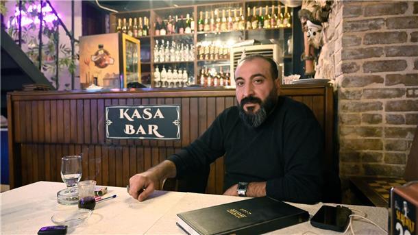 Der Gastronom Cahit betreibt ein traditionelles türkisches Gasthaus in der zerstörten Altstadt Antakyas.