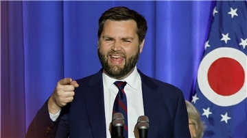 Der gewählte republikanische US-Senator J.D. Vance während einer Wahlparty in Columbus.