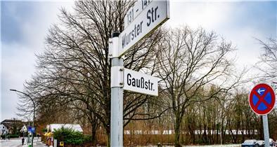 Der Hafentunnel ist offiziell eröffnet. Jetzt haben sich Leser gemeldet, die sich für die Wiederöffnung der Wurster Straße Richtung Weddewarden einsetzen.
