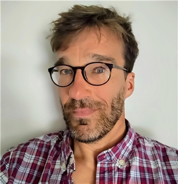 Der Hamburger Autor Markus Seidel, Jahrgang 1969, hat nach seinem Philosophie-Studium in Hannover, Wien und Berlin mehrere Bücher veröffentlicht und erhielt 2000 das Alfred-Döblin-Stipendium. Er schrieb für FAZ, ZEIT, Berliner Zeitung, Frankfurter Rundschau. 