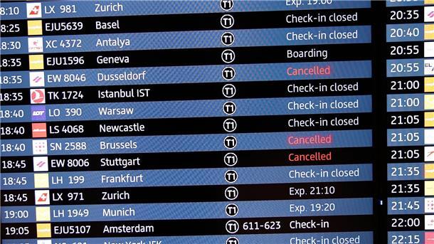 „Letzte Generation“ kündigt Unterbrechung der Proteste an Der Hauptstadtflughafen BER hat zwischenzeitlich den Flugbetrieb eingestellt.