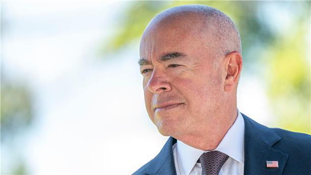 US-Repräsentantenhaus stimmt für Amtsenthebung von Mayorkas Der Heimatschutzminister Alejandro Mayorkas ist ein Feindbild vieler Republikaner.