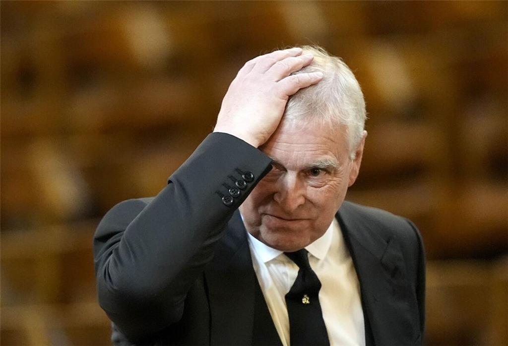 Der König greift durch: Prinz Andrew verliert seine Titel Der in Verruf geratene Prinz muss künftig ohne seinen Titel auskommen. (Archivbild)