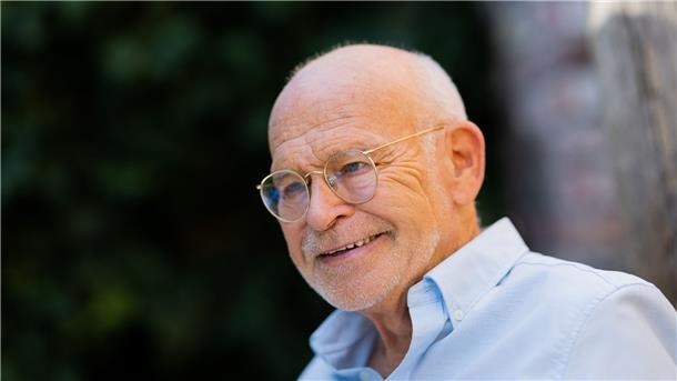 Klimmzüge & Tischtennis - Günter Wallraff wird 80 Der Investigativjournalist Günter Wallraff wird 80 Jahre alt.