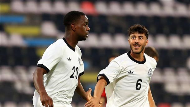 Auch ohne Woltemade: Stürmer-Luxus bei U21 Der „Joker“ trifft sofort: Ilyas Ansah (l).