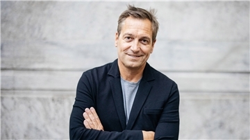 Der Kabarettist und Comedian Dieter Nuhr hält nicht viel vom Gendern.