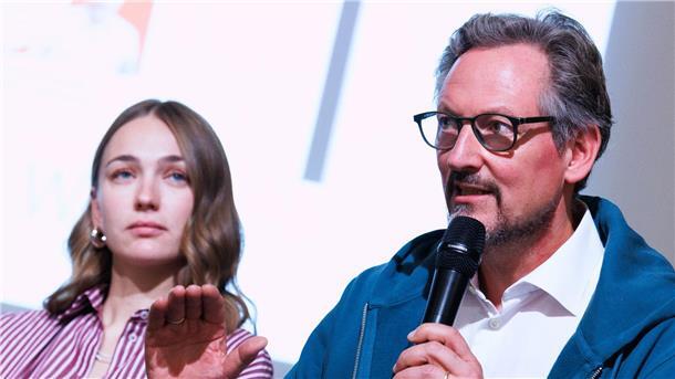 Der Kabarettist und Mediziner Eckart von Hirschhausen unterstützt das Projekt.