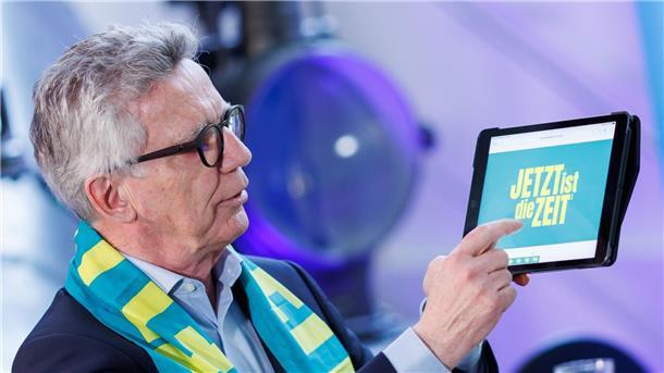 Kirchentagspräsident de Maizière kritisiert junge Generation Der Kirchentagspräsident Thomas de Maizière ärgert sich über die Spaltung im Arbeitsleben.