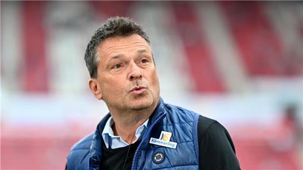 Mainz-Beschwerde erfolglos: Pokalspiel in Dresden am Montag Der Mainzer Sportvorstand Christian Heidel zeigt sich verärgert.
