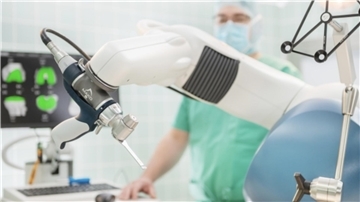 MAKO-Roboter im Operationssal des OsteMed-Klinikums Bremervörde