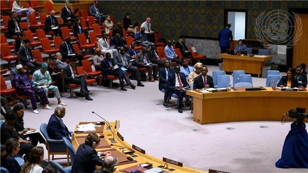 Der malische Außenminister Abdoulaye Diop (2.v.r.) spricht vor dem UN-Sicherheitsrat in New York.