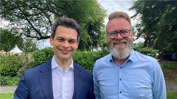 Ploß: „Häfen gehen nicht nur die Küstenländer etwas an“ Der maritime Koordinator der Bundesregierung, Christoph Ploß (l), traf in Kiel Schleswig-Holsteins Wirtschaftsminister Claus Ruhe Madsen (CDU).