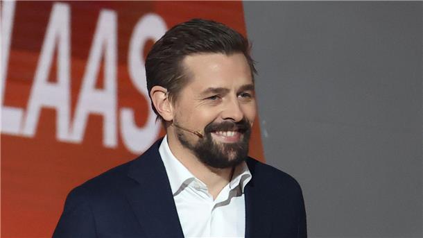 Der Moderator Klaas Heufer-Umlauf hält es nach eigenen Angaben für wichtig, dass auch Entertainer auf bedeutende gesellschaftliche Themen aufmerksam machen.