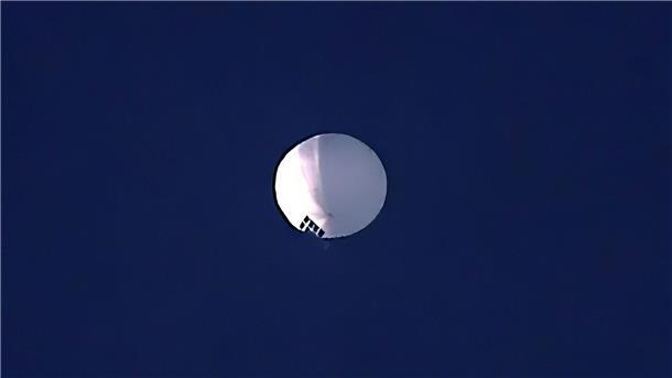 Biden sucht nach Ballon-Abschuss Gespräch mit China Der mutmaßliche Spionageballon aus China führt zu Verwerfungen mit den USA.