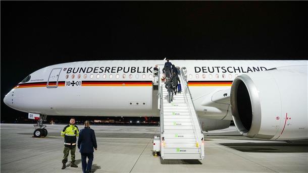 Scholz für vier Tage in Südamerika Der neue Airbus A350 „Konrad Adenauer“ steht für die Reise des Bundeskanzlers nach Lateinamerika mit der ersten Station in Argentinien bereit.