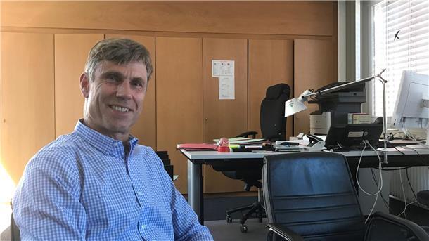 Der neue Chef Burkhard Vonnahme in seinem Büro in der Staatsanwaltschaft Stade. Zu seinem Landgerichtsbezirk gehört auch das Amtsgericht Geestland. 