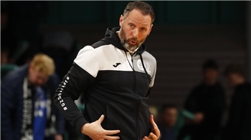 Der neue Eisbären-Cheftrainer Steven Esterkamp blickt auf eine insgesamt zehnjährige Trainerkarriere in Deutschland zurück.