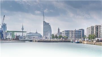 Der Neue Hafen mit der Skyline von Bremerhaven: Die Stadt ist bei einigen Wirtschaftskennziffern gut aufgestellt und besser als ihr Ruf, zum Beispiel bei Grüdnungen. 