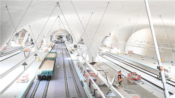 Der neue Stuttgarter Tiefbahnhof wird deutlich teurer als ursprünglich geplant. (Archivbild)