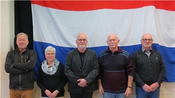Vorstandsmitglieder des  Niederländischen Traditionsvereins Seedorf.