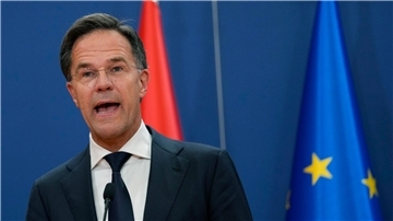 Der niederländische Premier Mark Rutte will bei einer Neuwahl nicht mehr als Kandidat seiner rechtsliberalen Partei VVD antreten.