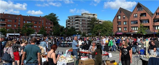 Was in Nordenham 2023 an Veranstaltungen geplant ist Der Norfloh-Flohmarkt findet in diesem Jahr gleich zweimal statt: am 6. Mai, 17 bis 22 Uhr, und am 17. September, 11 bis 16 Uhr.