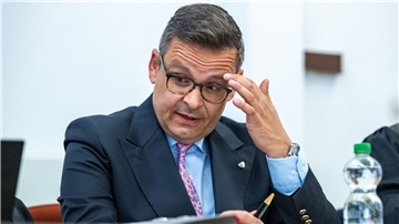 Der österreichische Ex-Politiker Gerald Grosz will gegebenenfalls bis vor das Bundesverfassungsgericht ziehen.