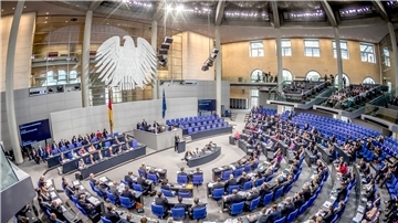 Der Plenarsaal während einer Sitzung des Deutschen Bundestages.