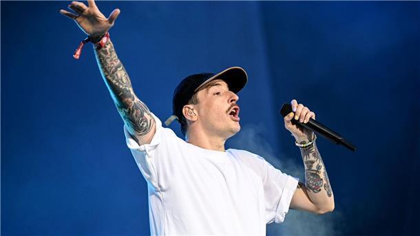 Casper kündigt neues Album an - „hat mich selbst überrascht“ Der Rapper Casper (Benjamin Griffey) hat ein neues Album angekündigt. Das Album „nur Liebe, immer“ soll am 24. November erscheinen.