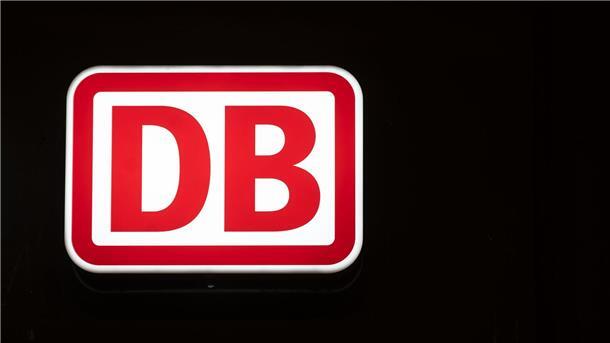 Der Rechnungshof kritisiert die vor allem im vergangenen Jahr deutlich gestiegene Unpünktlichkeit im Fernverkehr sowie den wachsenden Schuldenstand der Bahn.