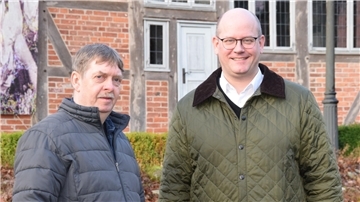 Weil der Rhader Bürgermeister und Landtagsabgeordnete Marco Mohrmann (rechts) vor der Wahl zum CDU-Generalsekretär in Niedersachsen steht, will er sein Bürgermeister-Amt im Frühjahr abgeben. Sein bisheriger Stellvertreter Thomas Brunckhorst steht bereit, die Nachfolge zu übernehmen, wenn der Gemeinderat zustimmt.