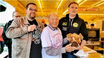  Schweinskopfversteigerung