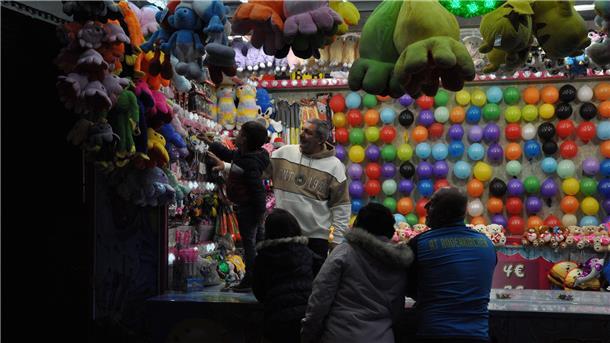 Der Rodenkircher Markt ist gerade am Sonnabend nach Einbruch der Dunkelheit ein beliebtes Ziel für Feierfreudige.