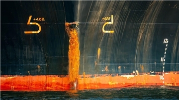 Kaum noch Hoffnung für vermisste Seeleute: Suche eingestellt Der Rumpf vom Frachtschiff „Polesie“.